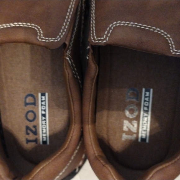 IZOD memory foam loafers. - Picture 5 of 8